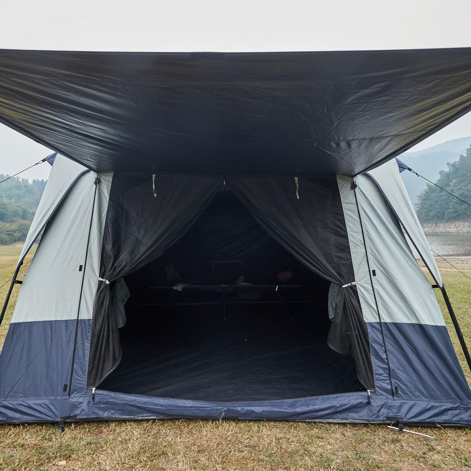 6_Person_Blackout_Tent_With_Porch_BLACKOUT1.jpg