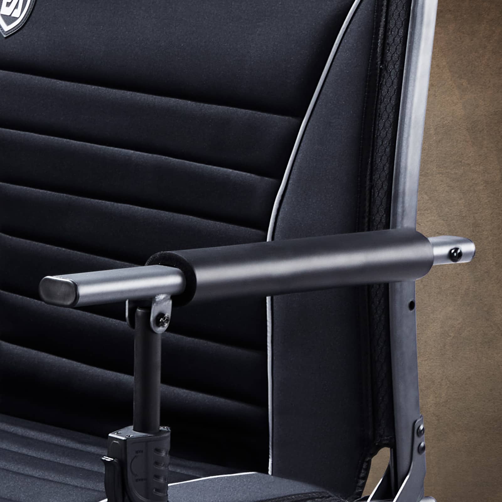 EVER ADVANCED Silent Swivel Hunting Chair - Portal Outdoors