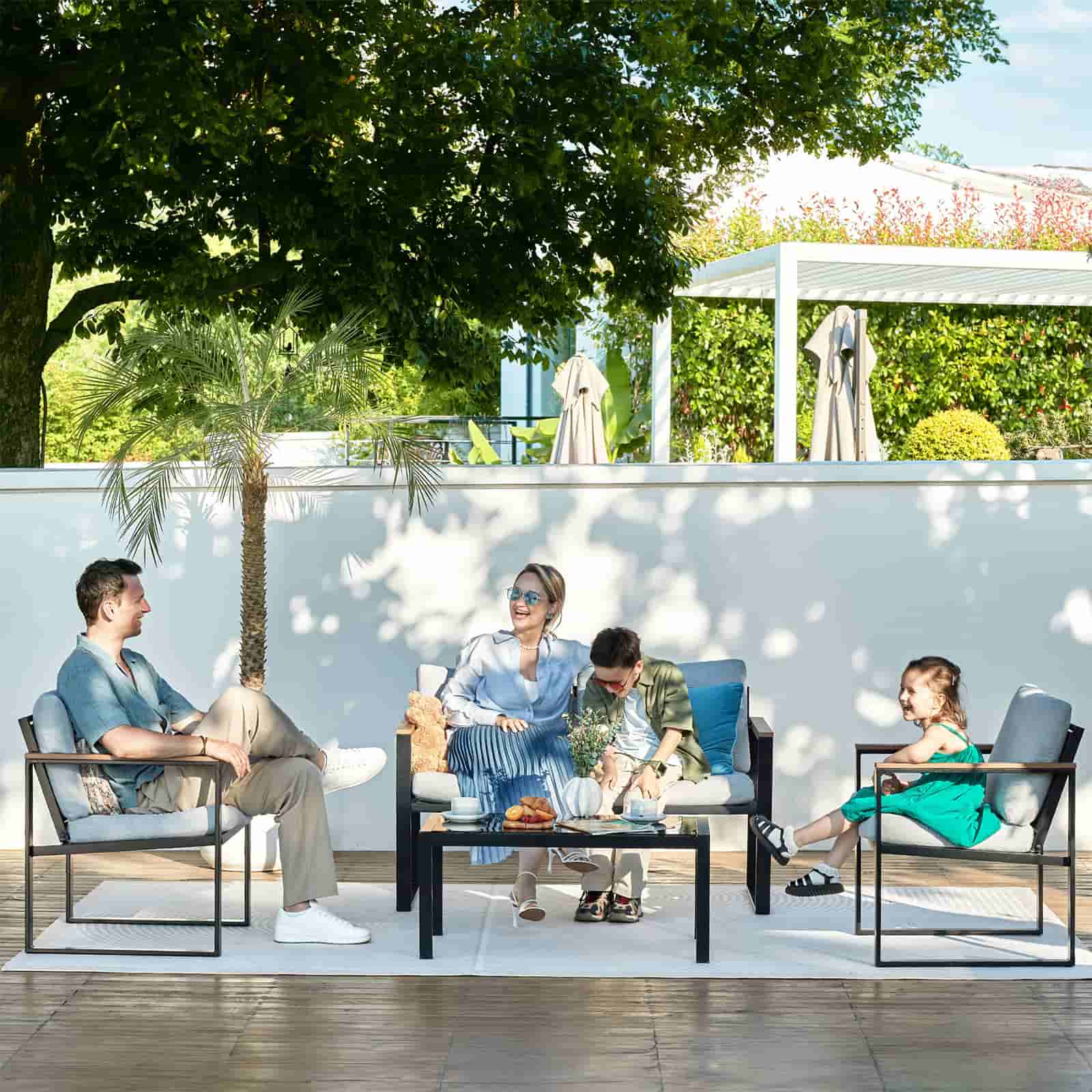 Natural Expressions 4 - Seater Mesh Back Conversation Set With Patio Coffee Table - Portal Outdoors