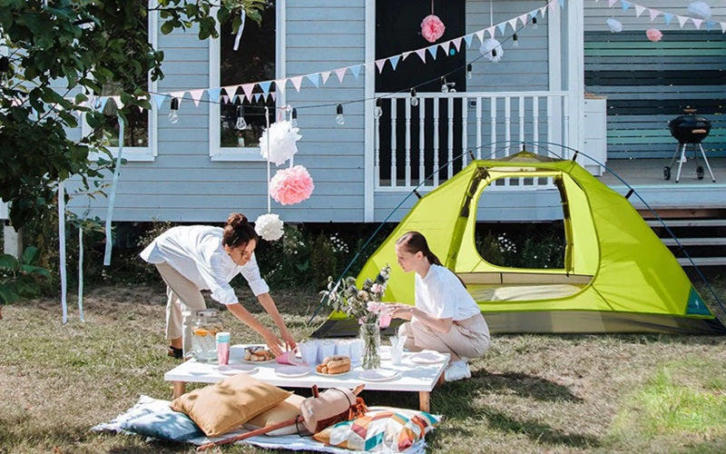 Backyard Party | Portal Outdoors