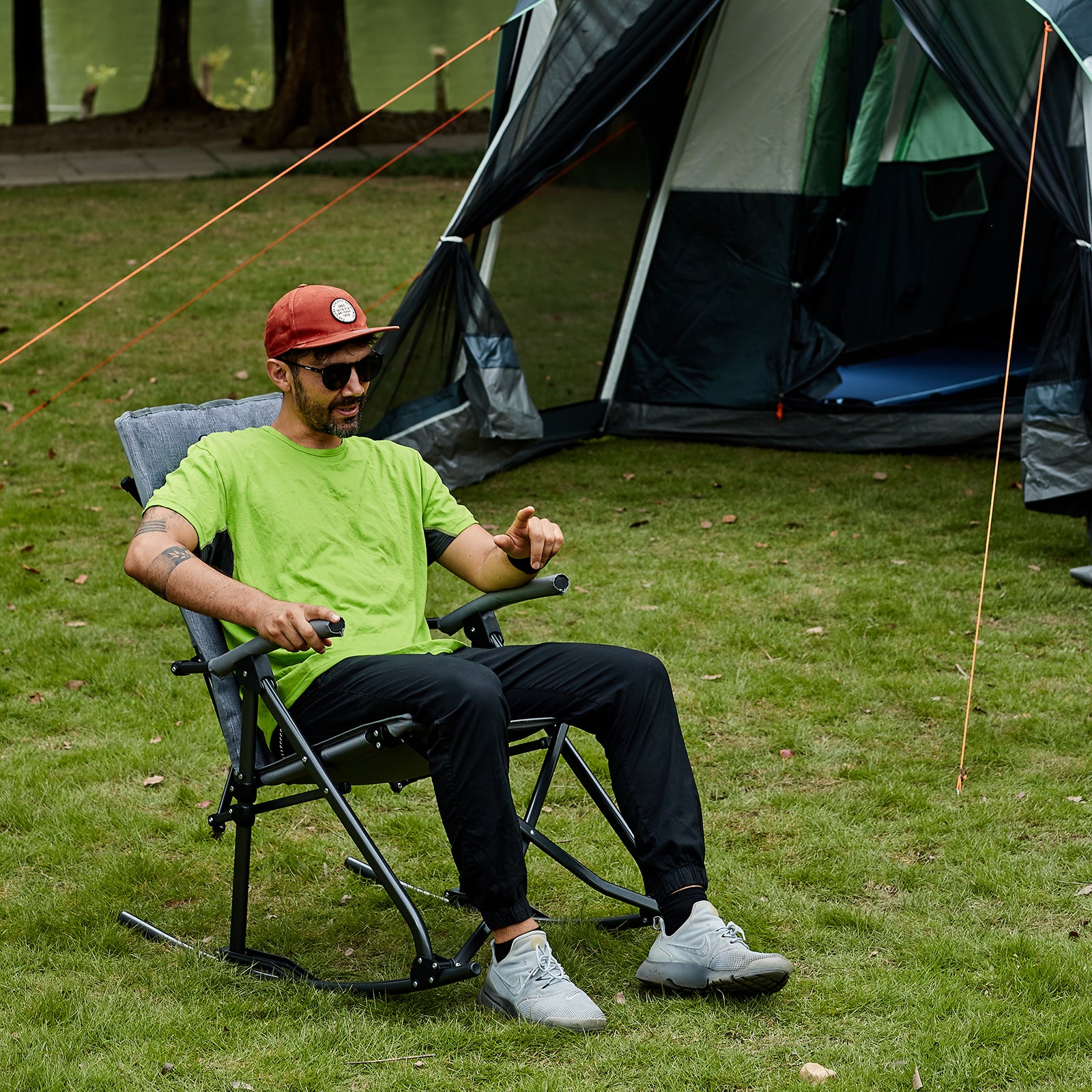 Oversized Folding Camping Rocker – Portal Outdoors Black